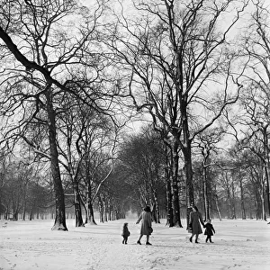 A snowy winter scene in Hyde Park, London. Circa 1953