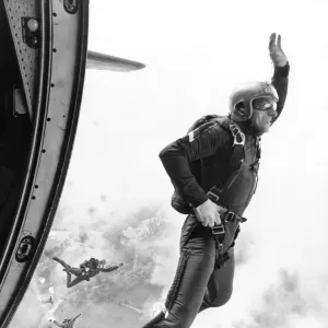 Soldiers from the Parachute Regiment practising what they do best