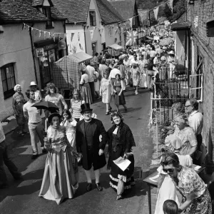 Sonning Festival. Sonning High Street, Berkshire. June 1976