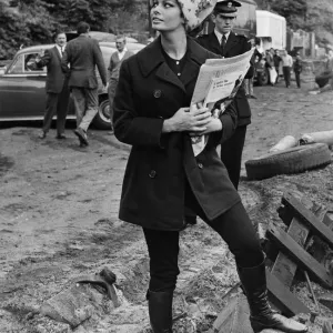 Sophia Loren Agosto 1965 Actriz italiana Sophia Loren fotografiada llegando a Crumlin.