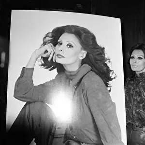 Sophia Loren pictured in London, promoting her new perfume "Sophia"