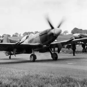 Aviones de combate Spitfire del Escuadrón 607 Condado de Durham.