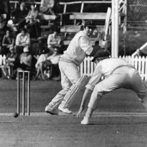 Sport - Cricket - Glamorgans skipper Tony Lewis cuts a ball from Warwickshire Sport - Cricket - Glamorgans skipper Tony Lewis cuts a ball from Warwickshire