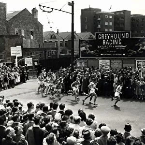Sport - Empire - Commonwealth Games - Cardiff - 1958 - Competitors in the marathon race