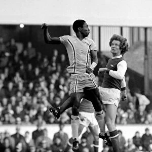 Sport: Football: Arsenal v. Coventry. Action from the match. February 1981 81-00513-094
