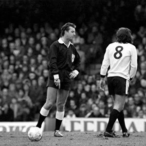 Sport: Football: Chelsea v. Fulham. December 1984 76-07537-008