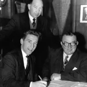 Sport - Football Swansea - At last Cliff Jones signs for the Spurs Sport - Football Swansea - At last Cliff Jones signs for the Spurs