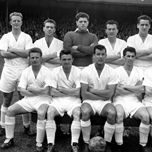 Sport - Football - Swansea Town - 27th August 1957 - Team - Back Row : Ivor Allchurch, B
