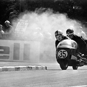 Sport: Motorcycling: Isle of Man TT Racing 500 CC Side Car Class. June 1969 Z12573-007