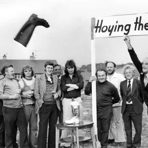Cumbrian Sportsmen Hoying the Welly Print Circa 1975 (00572) Cumbrian Sportsmen Hoying the Welly Print Circa 1975 (00572)