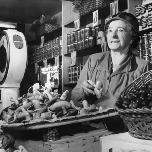St Johns Old Market, Liverpool, 26th September 1958. Blundellsands woman selling Formby St Johns Old Market, Liverpool, 26th September 1958. Blundellsands woman selling Formby