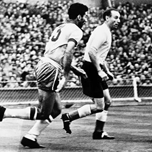 Stanley Matthews (R) England 1956 England V Brazil