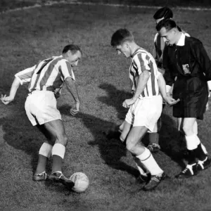 Stanley Matthews returns to Stoke. Front row view for the ref