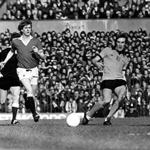 Steve Daley Manchester United v Wolves March 1976 Steve Daley sends a pass between