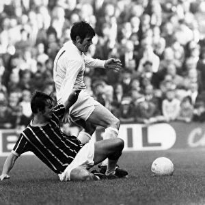 Steve Kember of Crystal Palace tackles Eddie Gray of Leeds during the league match at