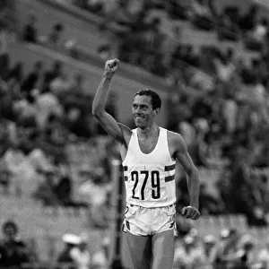 Steve Ovett GBR athlete celebrates after winning gold medal in 800 metres in the Grand