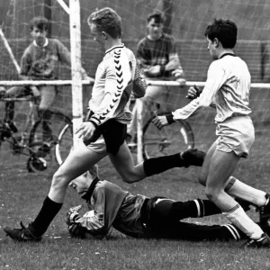 Youth Football Action: Mark Woolnough Print 30th April 1989 Youth Football Action: Mark Woolnough Print 30th April 1989