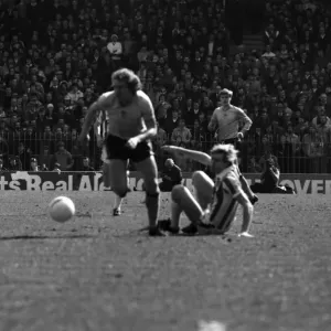 Stoke 0 v. Sunderland 1. April 1982 MF06-28-023 Local Caption Division 1 Football Stoke 0 v. Sunderland 1. April 1982 MF06-28-023 Local Caption Division 1 Football