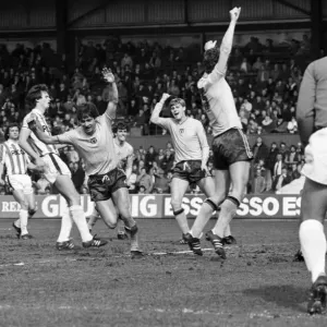 Stoke 0 v. Sunderland 1. April 1982 MF06-28-041 Local Caption Division 1 Football Stoke 0 v. Sunderland 1. April 1982 MF06-28-041 Local Caption Division 1 Football