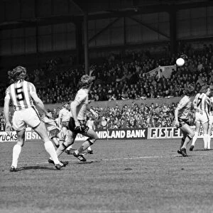 Stoke 0 v. Sunderland 1. April 1982 MF06-28-046 Local Caption Division 1 Football