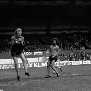 Stoke City 2 v. Wolverhampton Wanderers 1. Division 1 Football. April 1982 MF06-40-044 Stoke City 2 v. Wolverhampton Wanderers 1. Division 1 Football. April 1982 MF06-40-044