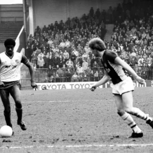 Stoke v. Aston Villa. Marzo 1984 MF El resultado final fue uno a cero.