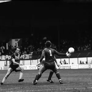 Stoke. v. Southampton. October 1984 MF18-03-008 The final score was a three one Stoke. v. Southampton. October 1984 MF18-03-008 The final score was a three one