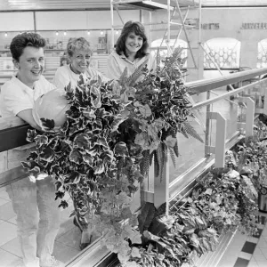 Strand Shopping Centre, Bootle, Merseyside, 20th June 1989 Strand Shopping Centre, Bootle, Merseyside, 20th June 1989