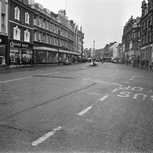 Street scenes, Broad Street and Friar Street, Reading, Berkshire. November 1970 Street scenes, Broad Street and Friar Street, Reading, Berkshire. November 1970