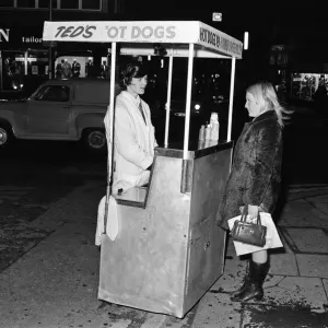 Street trader selling hot dogs. Birmingham, West Midlands. 20th November 1970 Street trader selling hot dogs. Birmingham, West Midlands. 20th November 1970