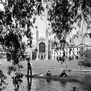 Students punt along the "The Backs", on the Cam River, Cambridge