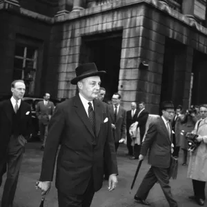 Suez Crisis 1956 Britains Foreign Minister Selwyn Lloyd arrives at Lancaster Suez Crisis 1956 Britains Foreign Minister Selwyn Lloyd arrives at Lancaster