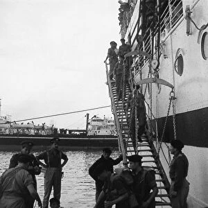 Suez Crisis 1956 British coming ashore in Port Said (date may be incorrect)