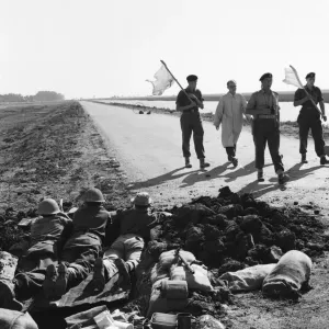 Suez Crisis 1956 A British delegation returns from the Egyptian front line after Suez Crisis 1956 A British delegation returns from the Egyptian front line after