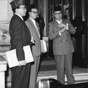 Suez Crisis 1956 Indonesian Foreign Minister Russian Abdulgani (right Suez Crisis 1956 Indonesian Foreign Minister Russian Abdulgani (right