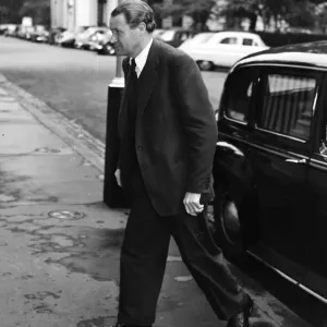 Suez Crisis 1956 Mr D Sandys arriving at No. 1 Carlton Gardens for a conference Suez Crisis 1956 Mr D Sandys arriving at No. 1 Carlton Gardens for a conference