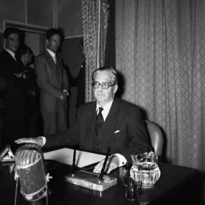 Suez Crisis 1956 The Prime Minister Anthony Eden at Lime Grove Television Studios Suez Crisis 1956 The Prime Minister Anthony Eden at Lime Grove Television Studios