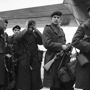 Suez Crisis 1956 Soldiers at London Airport boarding a plane bound for the Middle