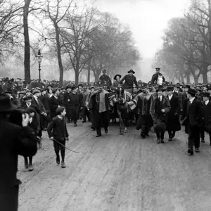 Suffragettes march to Parliament in London on 19th November 1910