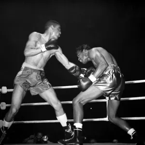 Sugar Ray Robinson v Randy Turpin, Boxing, World Middleweight Title Fight at Earls Court Sugar Ray Robinson v Randy Turpin, Boxing, World Middleweight Title Fight at Earls Court