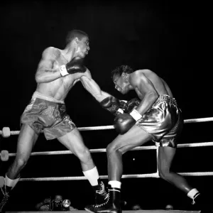 Sugar Ray Robinson v Randy Turpin, Boxing, World Middleweight Title Fight at Earls Court Sugar Ray Robinson v Randy Turpin, Boxing, World Middleweight Title Fight at Earls Court