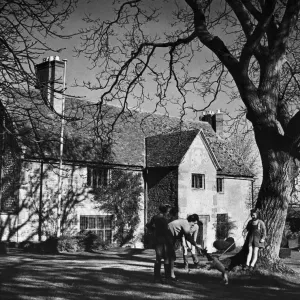 Sulgrave Northamptonshire: An attractive aspect of Sulgrave Manor Sulgrave Northamptonshire: An attractive aspect of Sulgrave Manor