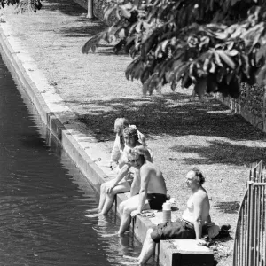 Summer Pics, Forbury Gardens, Public Park, Reading, Berkshire, June 1985 Summer Pics, Forbury Gardens, Public Park, Reading, Berkshire, June 1985