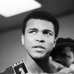 Super Fight II was a non-title boxing match between Muhammad Ali and Joe Frazier Super Fight II was a non-title boxing match between Muhammad Ali and Joe Frazier