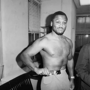 Super Fight II was a non-title boxing match between Muhammad Ali and Joe Frazier Super Fight II was a non-title boxing match between Muhammad Ali and Joe Frazier