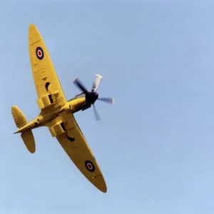 A Supermarine Spitfire at the Sunderland International Airshow. 06 / 08 / 1995 A Supermarine Spitfire at the Sunderland International Airshow. 06 / 08 / 1995