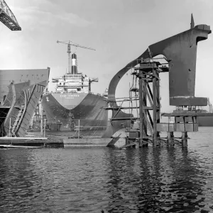 Esso Hibernia Supertanker Print - River Tyne Launch 1970