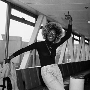 The Supremes Thursday 8th of March 1973 band memeber Mary at Heathrow Airport to commence