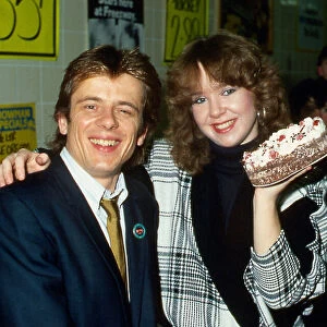Susan Tully and Tom Watt opening Freezeway Store 1986