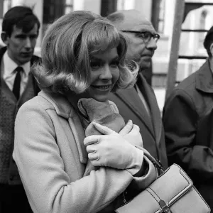 Susannah York Actress, Mar 1966 feeling cold on location clutches a hot water Susannah York Actress, Mar 1966 feeling cold on location clutches a hot water